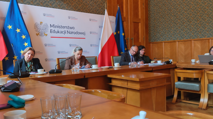 Bezpieczeństwo w szkołach – informacja ze spotkania w MEN